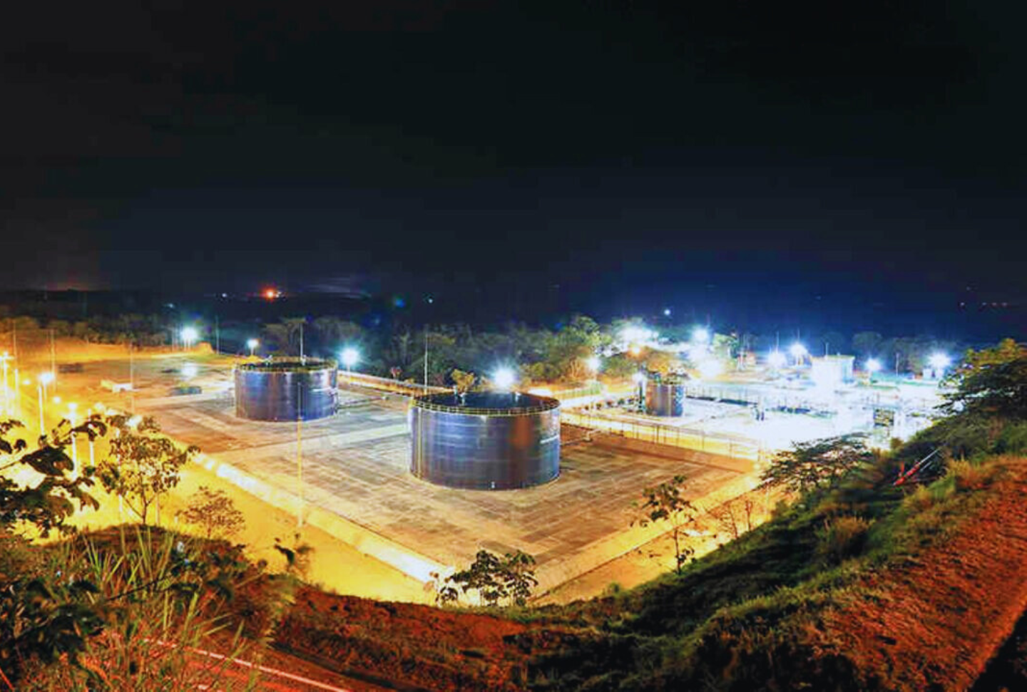 Mansarovar Campo Velásquez